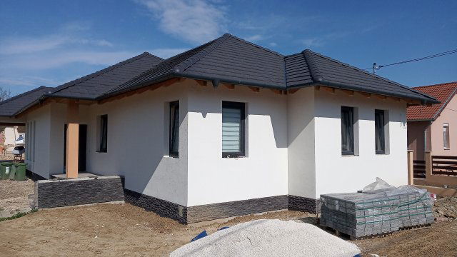 Eladó családi ház, Domonyban 124 M Ft, 3 szobás