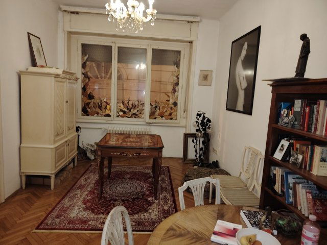 Eladó téglalakás, Budapesten, V. kerületben, Nyáry Pál utcában