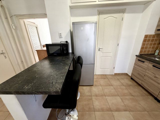 Eladó téglalakás, Pécsett 41.9 M Ft, 1+1 szobás