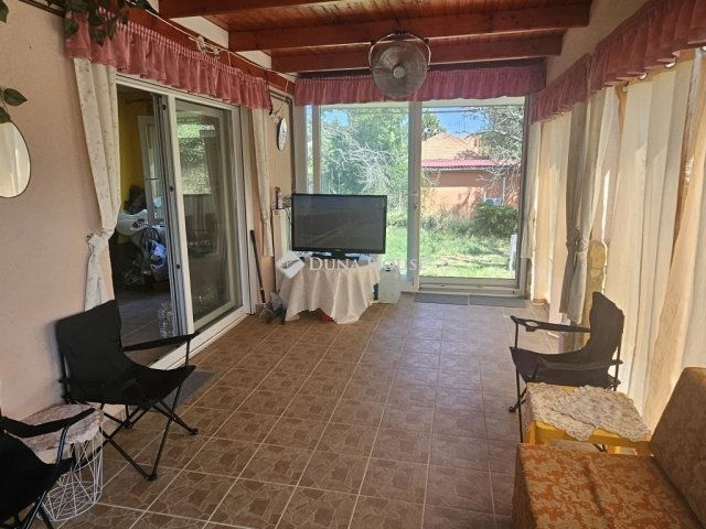 Eladó családi ház, Pogányon 69 M Ft, 3 szobás