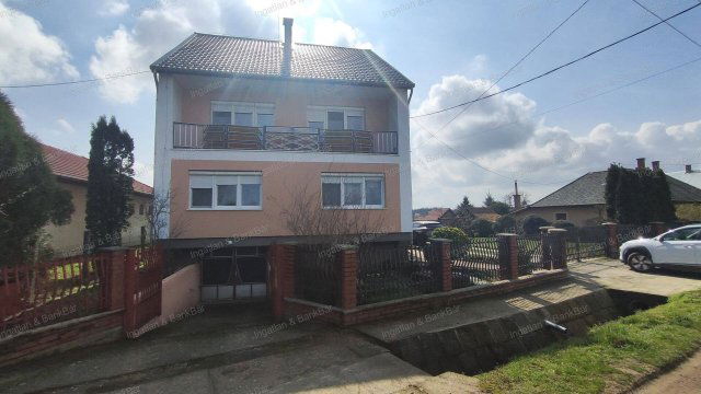 Eladó téglalakás, Hodászon 42.5 M Ft, 5 szobás