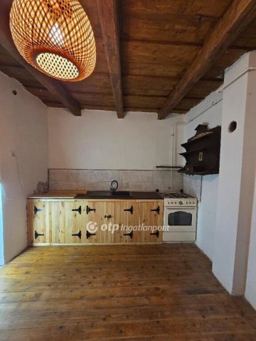 Eladó családi ház, Feldebrőn 22.5 M Ft, 2+1 szobás