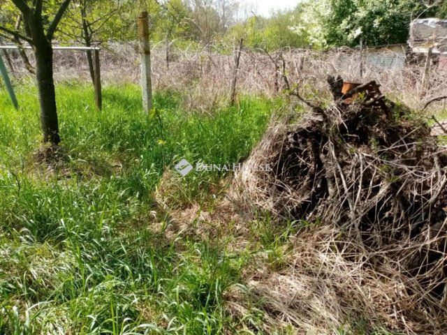 Eladó telek, Pécsett, Persely úton 1.5 M Ft