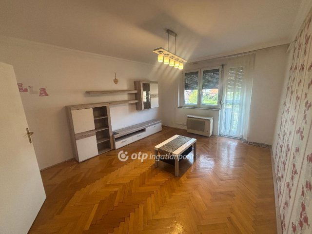 Eladó téglalakás, Miskolcon 33.5 M Ft, 2 szobás