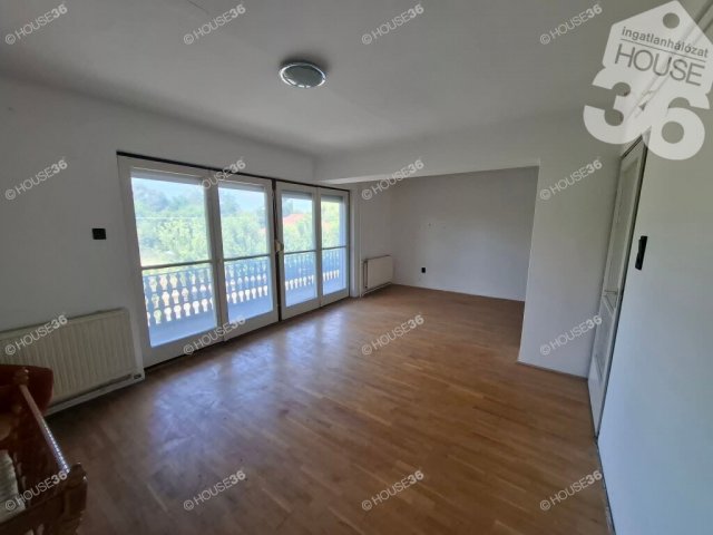 Eladó családi ház, Ágasegyházán 59.9 M Ft, 6 szobás