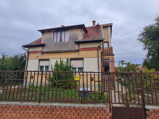 Eladó családi ház, Kuncsorbán 14.5 M Ft, 3+1 szobás