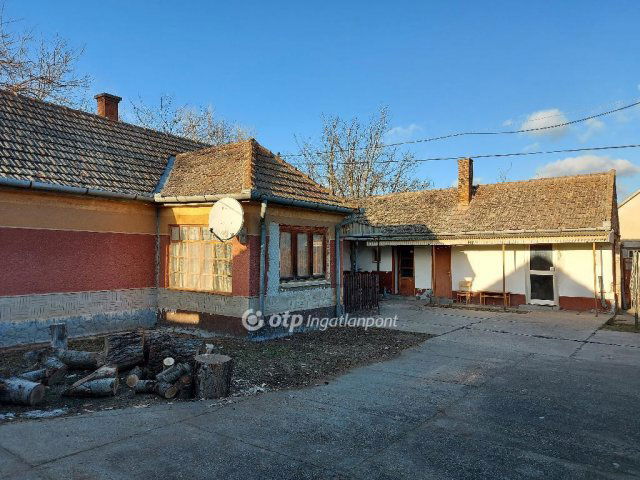 Eladó családi ház, Kiskőrösön 14.99 M Ft, 3 szobás