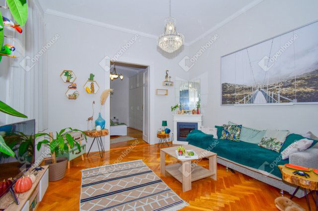 Eladó téglalakás, Szegeden 79.9 M Ft, 3 szobás