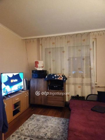 Eladó panellakás, Budapesten, XV. kerületben 51 M Ft, 1+1 szobás
