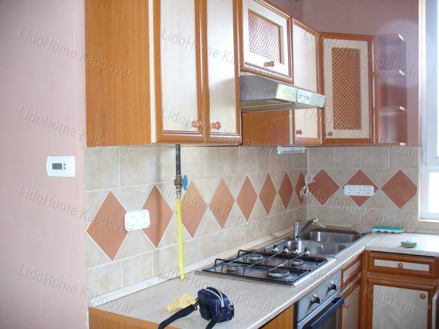 Kiadó téglalakás, albérlet, Kaposváron 140 E Ft / hó, 2 szobás