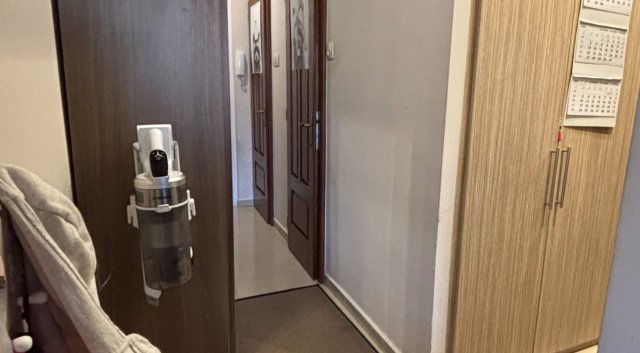 Eladó panellakás, Békéscsabán 45 M Ft, 2+1 szobás