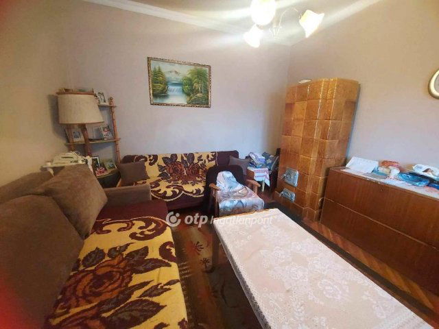 Eladó családi ház, Hosszúpályin 27.5 M Ft, 2 szobás