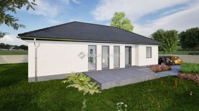 Eladó családi ház, Dányon 70 M Ft, 4 szobás