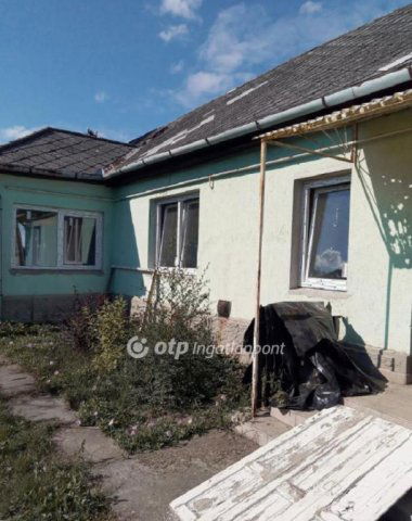 Eladó családi ház, Bujon 11 M Ft, 3 szobás