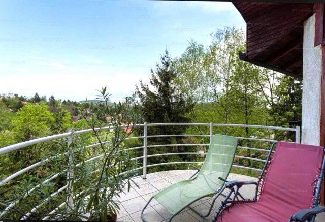 Eladó családi ház, Budapesten, II. kerületben 240 M Ft