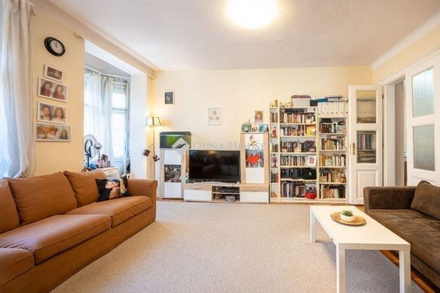 Eladó téglalakás, Budapesten, VII. kerületben 94 M Ft, 3 szobás