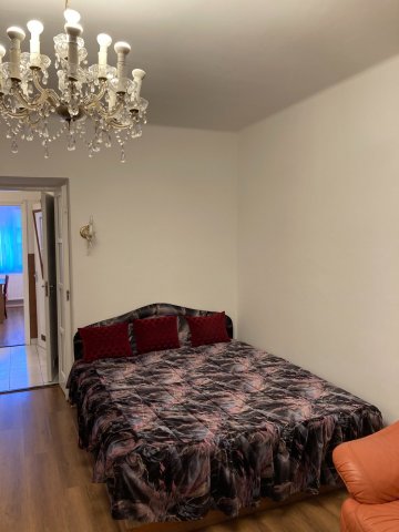 Kiadó panellakás, albérlet, Pécsett 160 E Ft / hó, 2 szobás