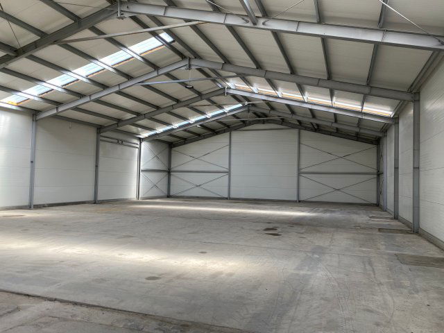 Eladó ipari ingatlan, Kecskeméten, Kiskőrösi úton 900 M Ft