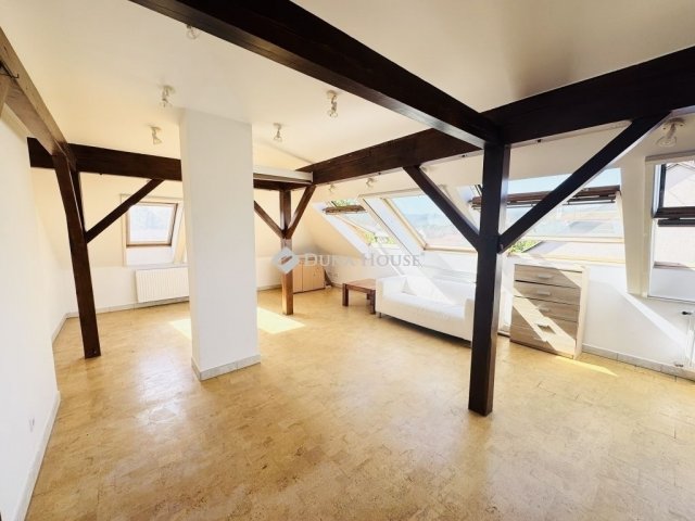 Eladó téglalakás, Szentendrén 105 M Ft, 2 szobás