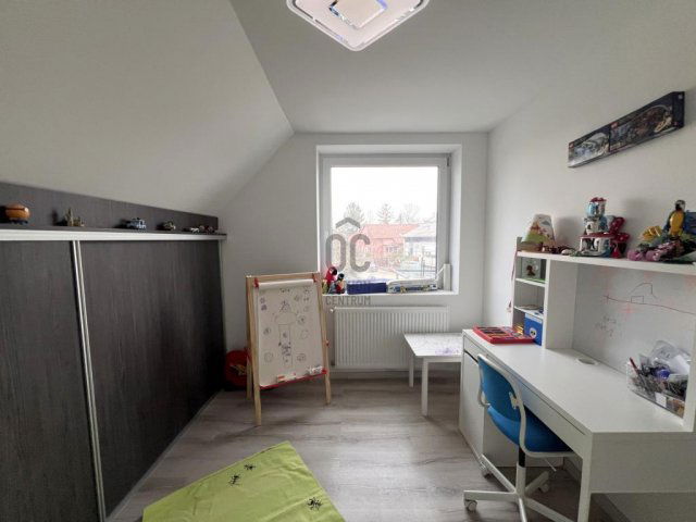 Eladó ikerház, Budapesten, XVIII. kerületben 124.9 M Ft, 5 szobás