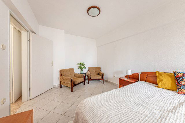 Kiadó téglalakás, albérlet, Balatonfüreden 340 E Ft / hó