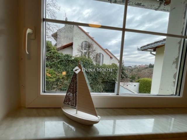 Kiadó téglalakás, albérlet, Pécsett 578 E Ft / hó, 4 szobás