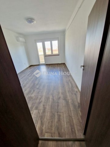 Eladó téglalakás, Kecskeméten, Bem utcában 76 M Ft, 2 szobás