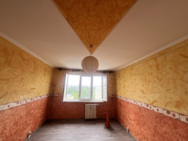 Eladó panellakás, Szegeden 48.5 M Ft, 1+1 szobás