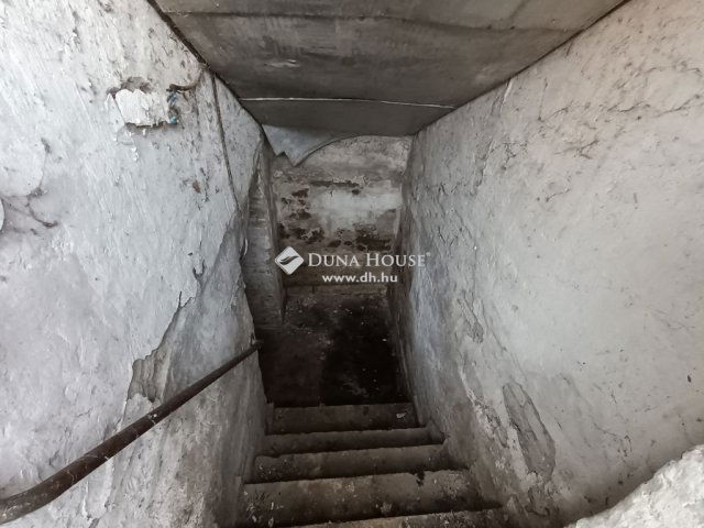 Eladó családi ház, Abonyban 12.9 M Ft, 2 szobás