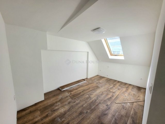 Eladó téglalakás, Budapesten, IV. kerületben 74.99 M Ft