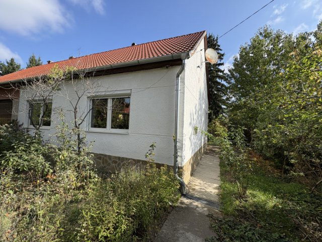 Eladó családi ház, Igalon 19.9 M Ft, 2 szobás