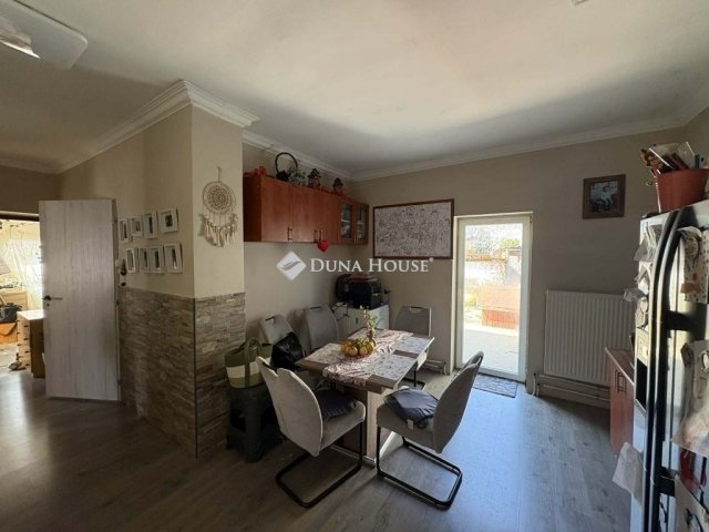 Eladó családi ház, Ceglédbercelen 65.9 M Ft, 3 szobás