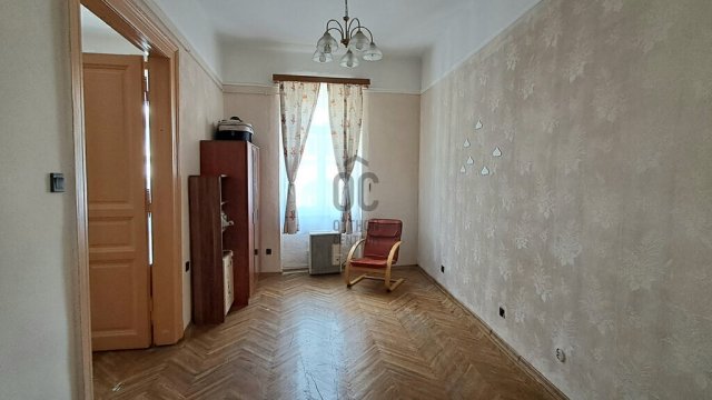 Eladó téglalakás, Budapesten, VI. kerületben 98 M Ft, 2 szobás