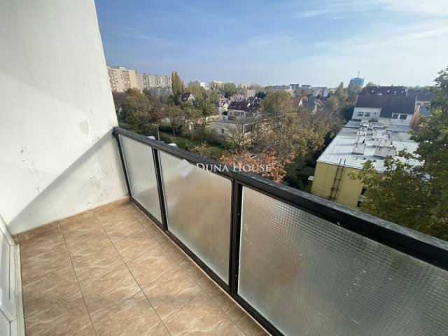 Kiadó panellakás, albérlet, Győrött 200 E Ft / hó, 3 szobás