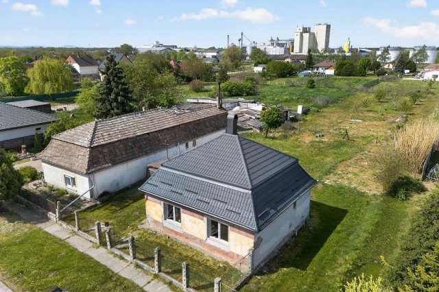 Eladó családi ház, Nagyigmándon 31.99 M Ft, 2 szobás