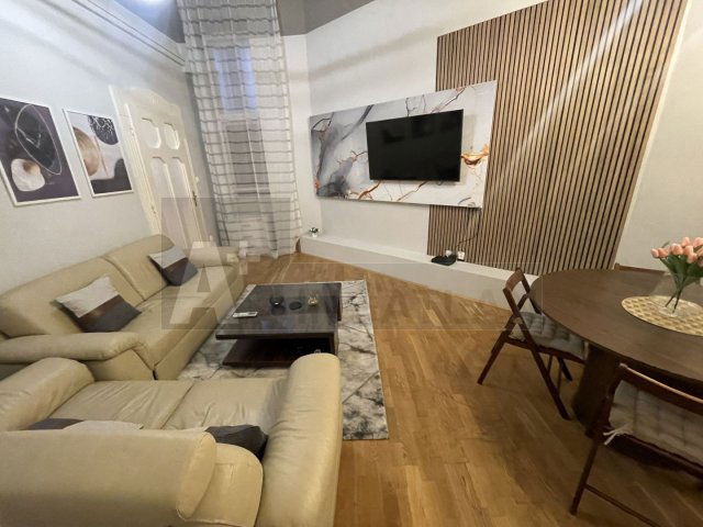 Eladó téglalakás, Szegeden 81.5 M Ft, 2 szobás