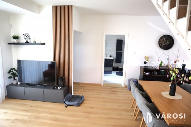 Eladó ikerház, Siófokon 174.9 M Ft, 4 szobás