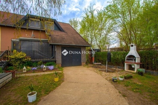 Eladó ikerház, Gödön 105 M Ft, 5 szobás / költözzbe.hu