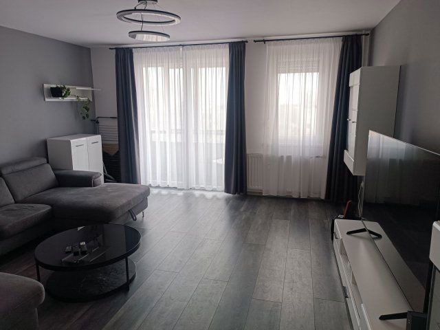 Kiadó panellakás, albérlet, Veszprémben, Haszkovó utcában