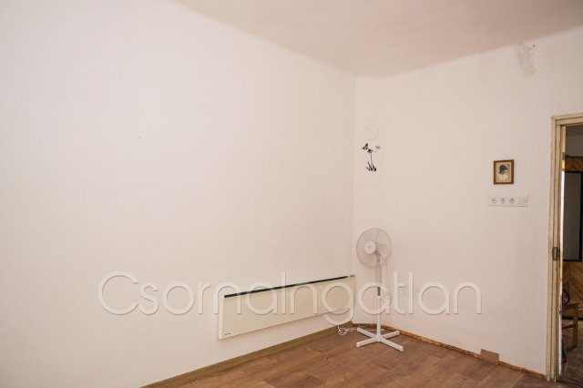 Eladó családi ház, Rábatamásin 35.9 M Ft, 3 szobás