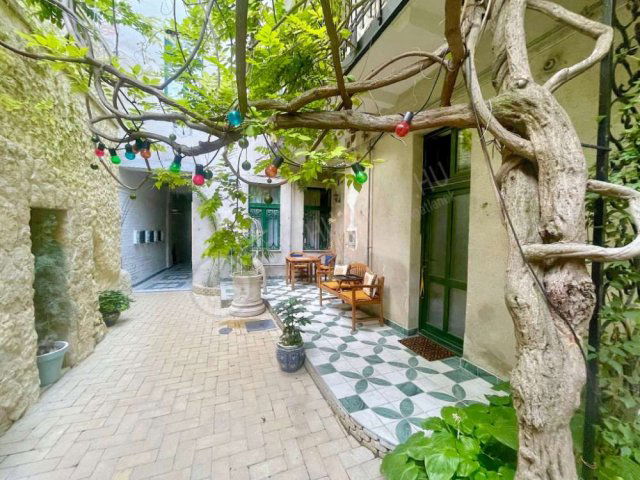 Kiadó téglalakás, albérlet, I. kerületben, Ponty utcában