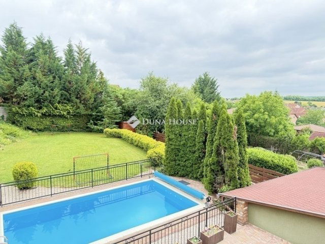 Eladó családi ház, Kozármislenyen 198.9 M Ft, 5 szobás