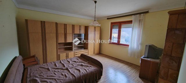 Eladó családi ház, Kistolmácson 12.2 M Ft, 3 szobás