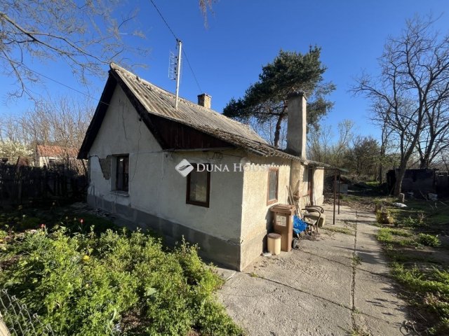 Eladó családi ház, Nyáregyházán 15.9 M Ft, 2 szobás