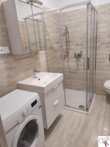 Kiadó téglalakás, albérlet, Pécsett 200 E Ft / hó, 2 szobás