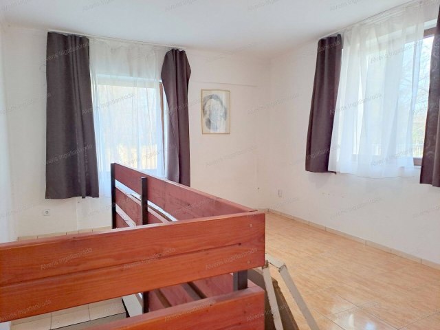 Eladó családi ház, Nyíregyházán 69.9 M Ft, 5 szobás