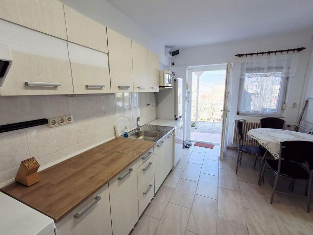 Kiadó téglalakás, albérlet, Tatabányán 140 E Ft / hó