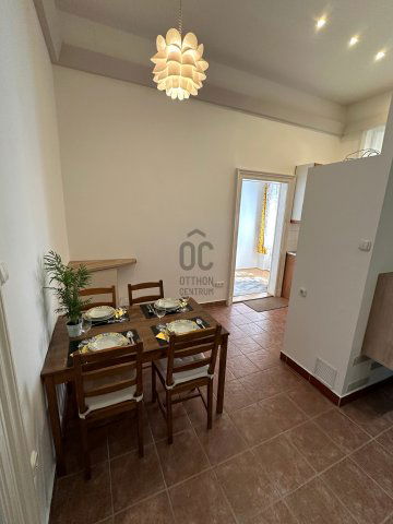 Eladó téglalakás, Budapesten, VI. kerületben 139 M Ft, 4 szobás