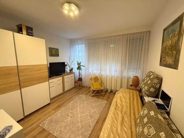 Eladó panellakás, Szentendrén 66.9 M Ft, 2 szobás