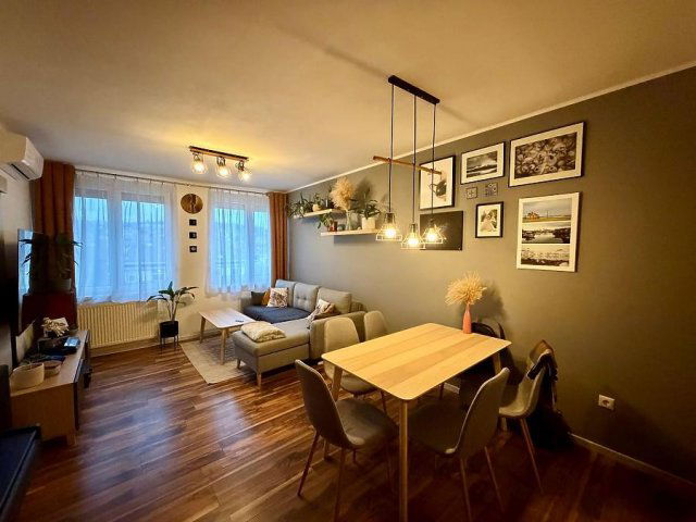 Eladó téglalakás, Budapesten, XI. kerületben, Bocskai úton